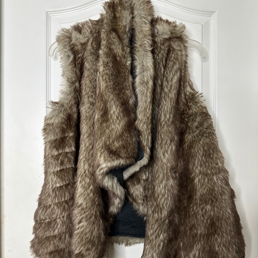 Mossimo Faux Fur Vest